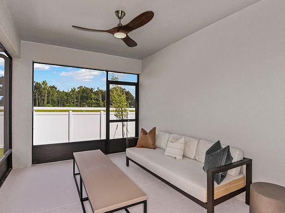 Spacious Covered Lanai