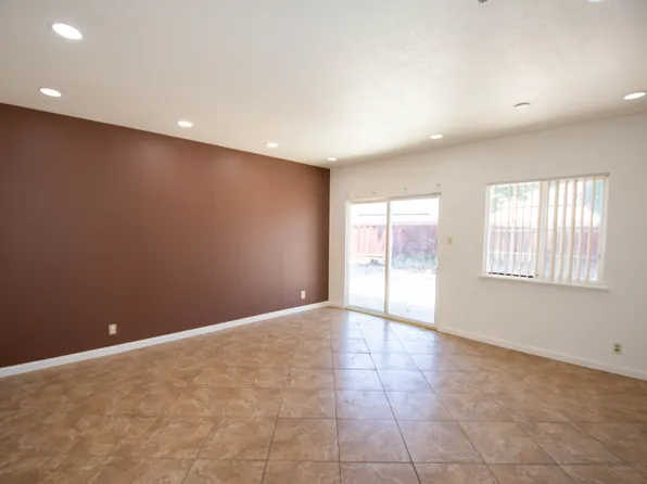 1006 Idlewood Ct, San Jose, CA 95121