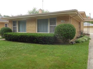 1638 Forest Rd, La Grange Park, IL 60526