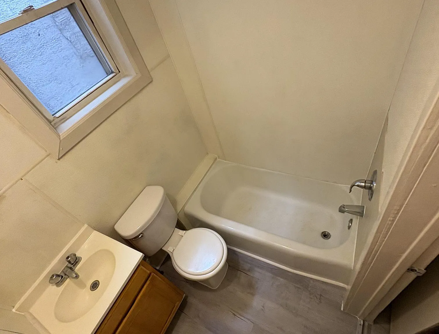 3 bed, $1,700 — Photo 4