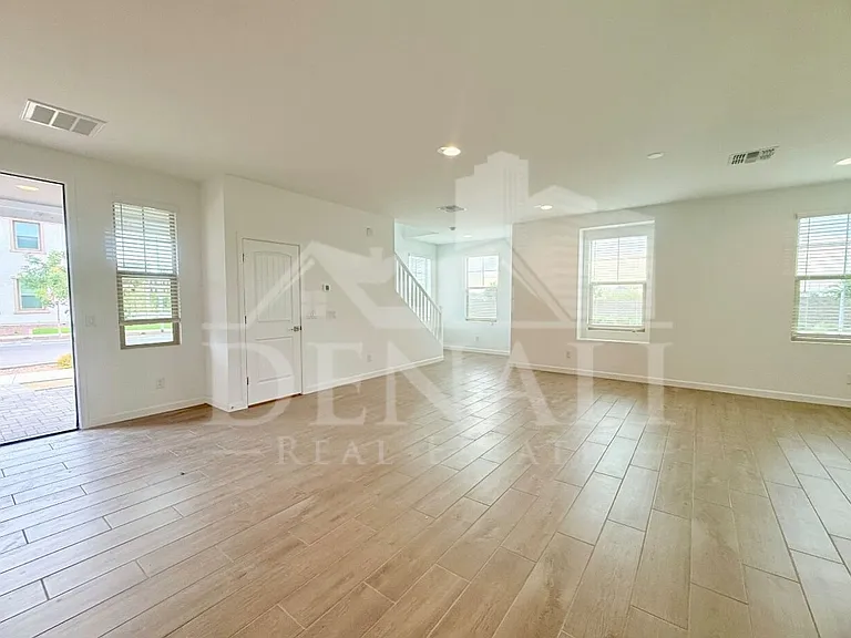 26021 N 23rd Ave — Photo 4