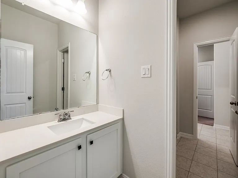 2152 Bailey St — Photo 24