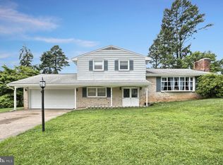 670 Maria Dr, Harrisburg, PA 17109