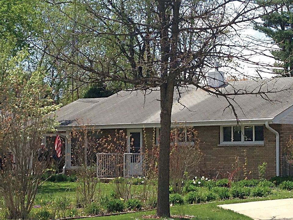 218 Hill Avenue