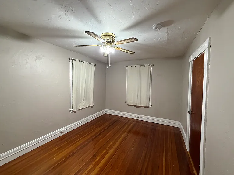 32 Heaton Ave #2 — Photo 11