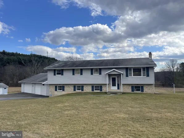 1047 Molasses Valley Rd, Kunkletown, PA 18058