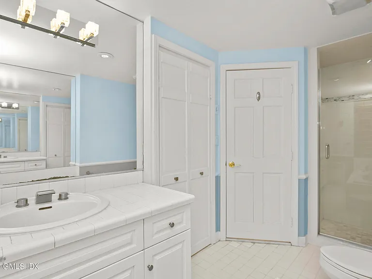 15 Lafayette Ct #1B — Photo 17