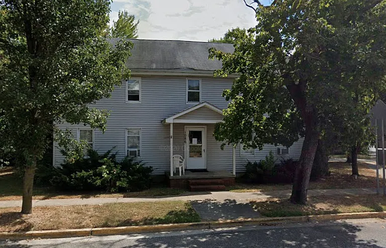 1086 Kings Hwy #4 — Photo 1