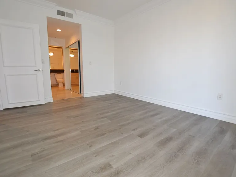 220 E Flamingo Rd #303 — Photo 9