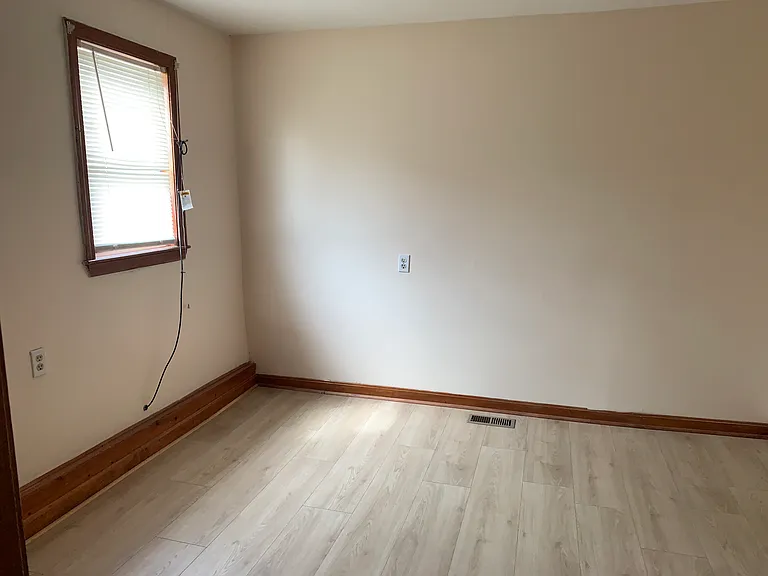 226 Brightman St #1 — Photo 7
