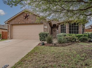 2017 Allyson Dr, Heartland, TX 75126