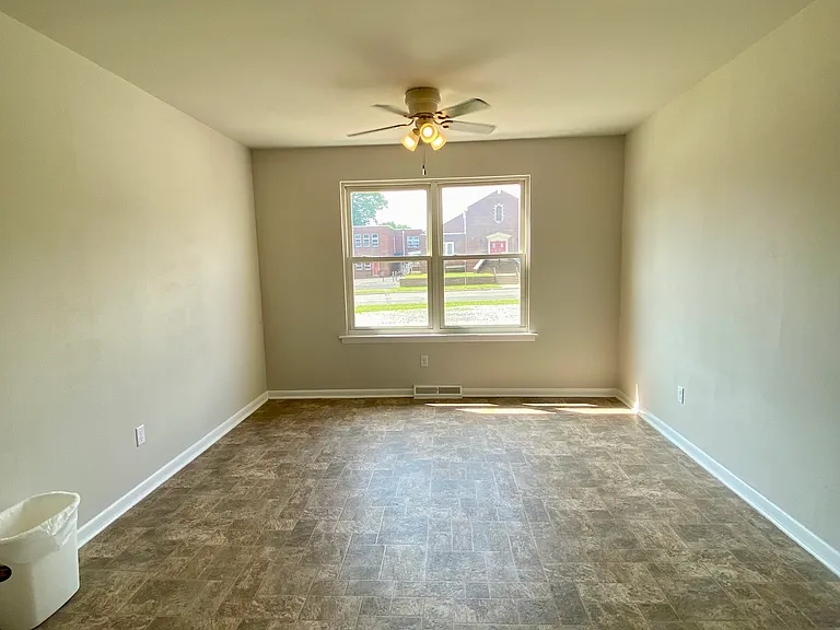 204 Gateway Blvd #A — Photo 4