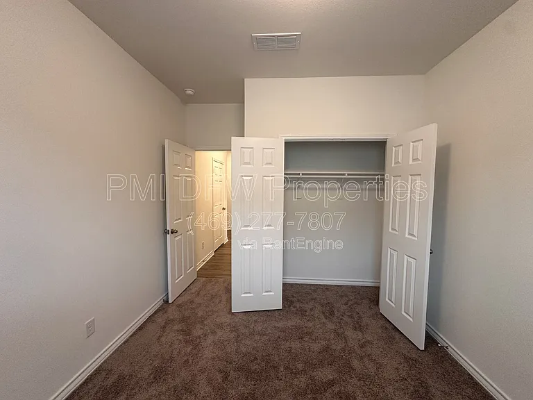 663 Saxony Dr — Photo 13