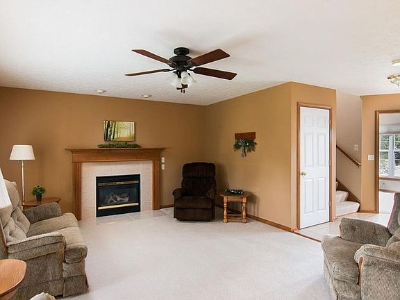 3rd image of 3312 Jones Dr