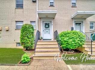 402 Cranbury Rd APT 8, East Brunswick, NJ 08816