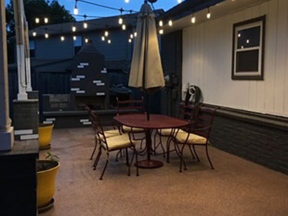 Outdoor fireplace and grill 