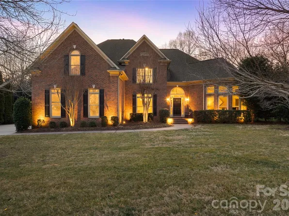 1716 Hickory Ridge Dr, Waxhaw, NC 28173