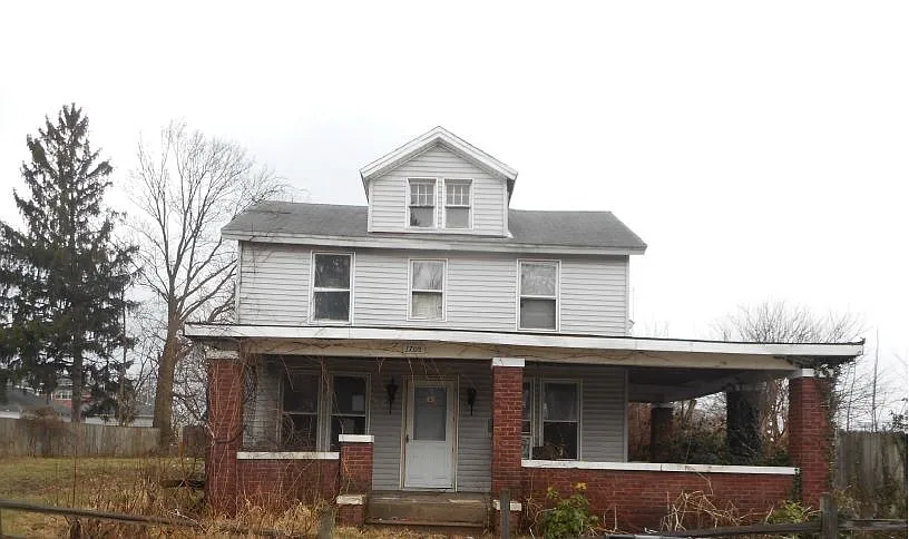 1705 Caroline St photo 1