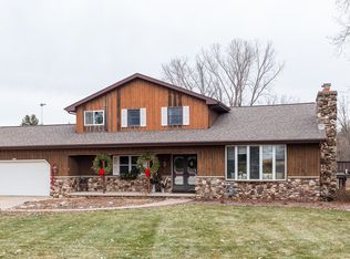 6870 County Road M, Winneconne, WI 54986