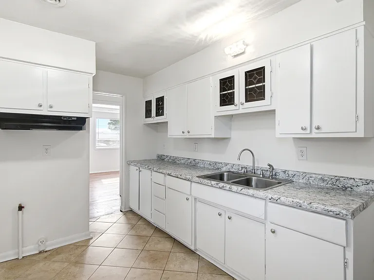 06-1803 Benton St-17_06172026