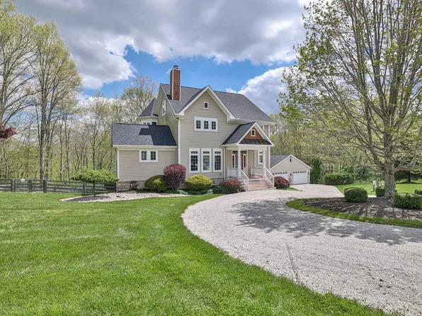 1210 Rolling Meadows Dr, Moscow, OH 45153