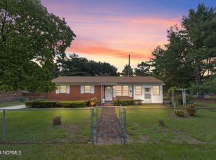 600 4th St, Hamlet, NC 28345