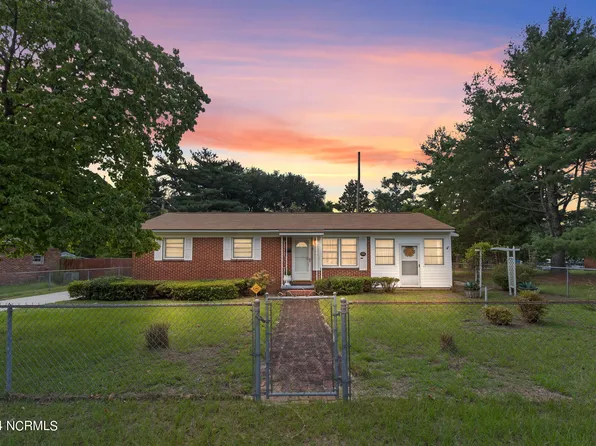 600 4th Street, Hamlet, NC 28345