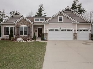 6837 Westshire Dr, Norton Shores, MI 49444