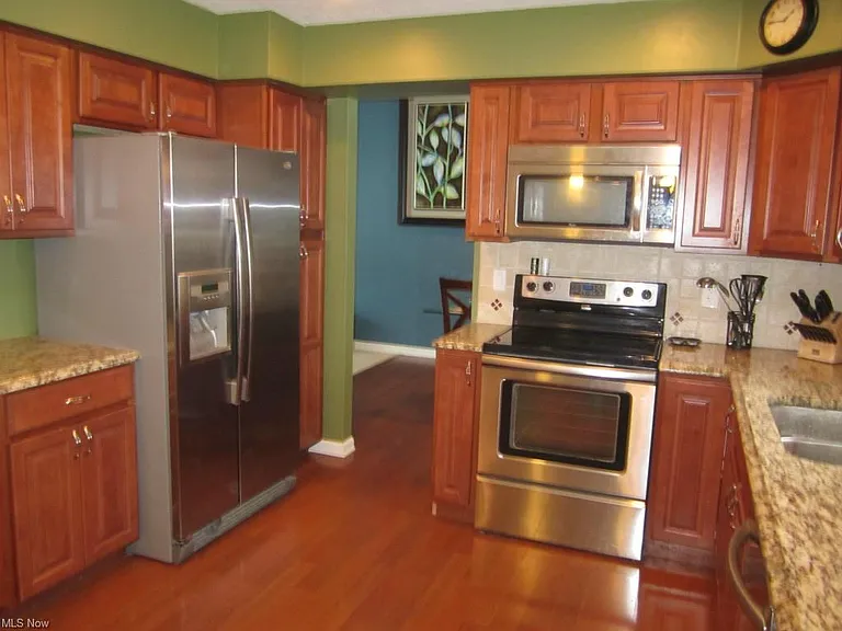 5660 Elm Hill Dr — Photo 4