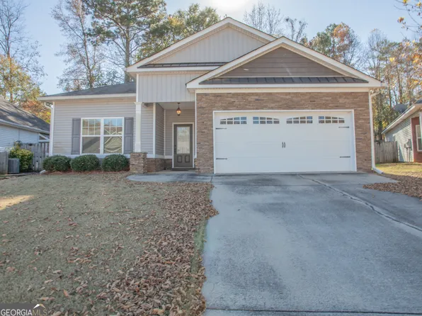 123 Autumn Glen Dr, Carrollton, GA 30117