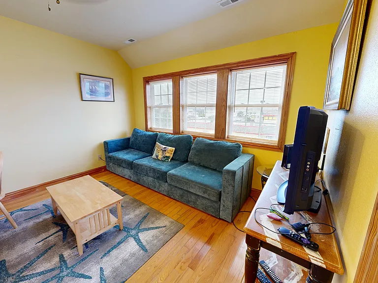 5205 S Croatan Hwy #7 — Photo 4