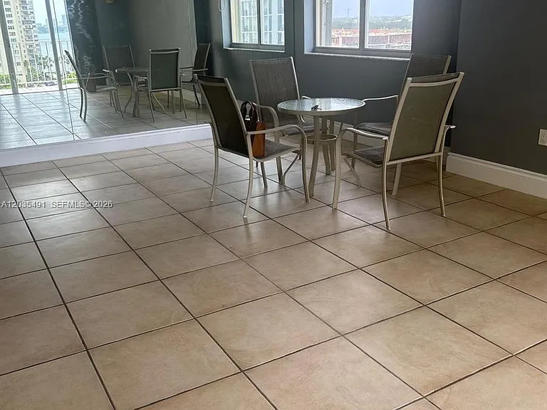11111 NW Biscayne Blvd #11 — Photo 7