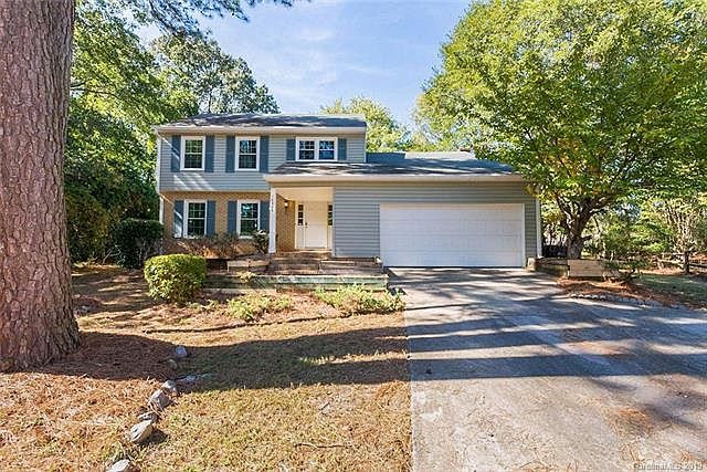1st image of 10800 Willowick Ct