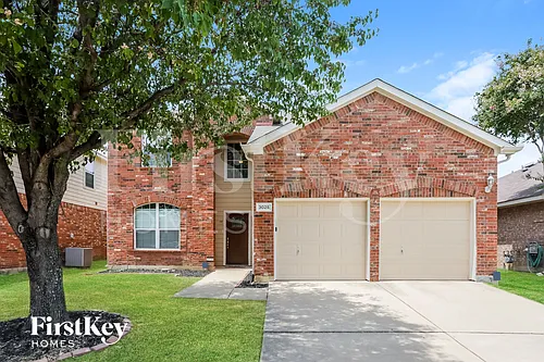 3025 Meadowbrook Dr Photo 1