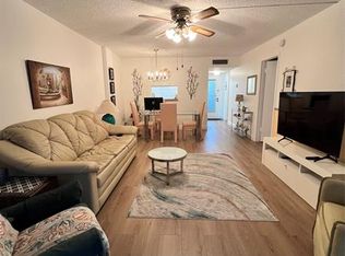 3070 NW 48th Ter APT 411, Lauderdale Lakes, FL 33313
