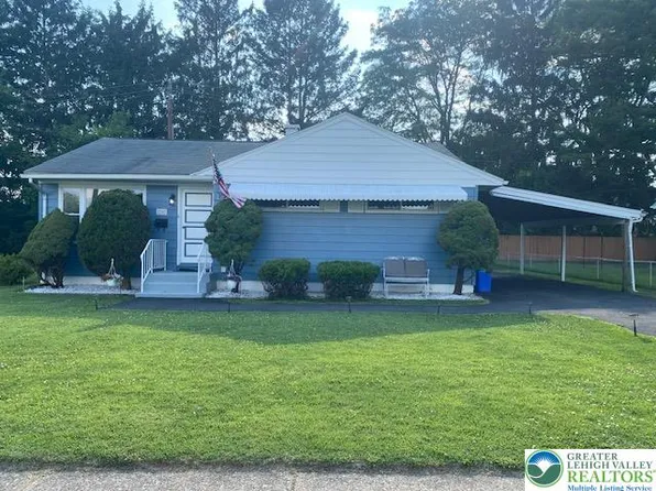 2303 Fleur Ln, Bethlehem, PA 18018