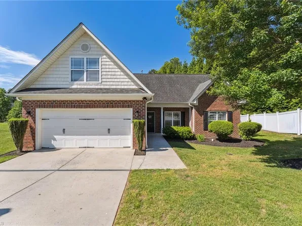 118 Stafford Park Ct, Kernersville, NC 27284