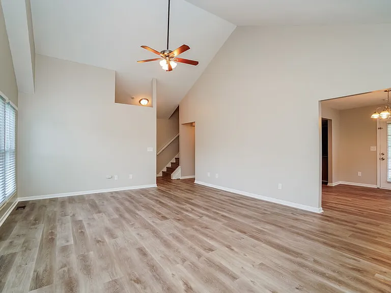 486 Rambling Brook Dr — Photo 7