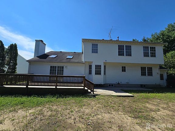 4th image of 55 Andover Way