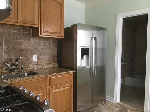 5th image of 56 Union Ave