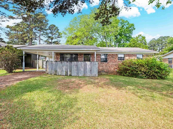 9909 Labette Dr, Little Rock, AR 72205