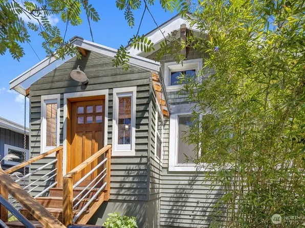 932 Martin Luther King Jr Way, Seattle, WA 98122