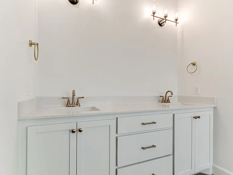 1901 Hollow Crest Ct — Photo 36