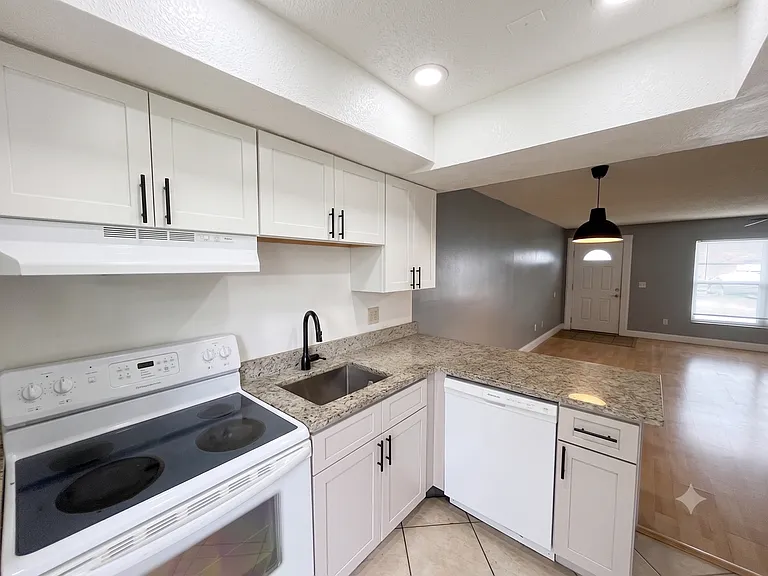 72 Las Brisas Way — Photo 9