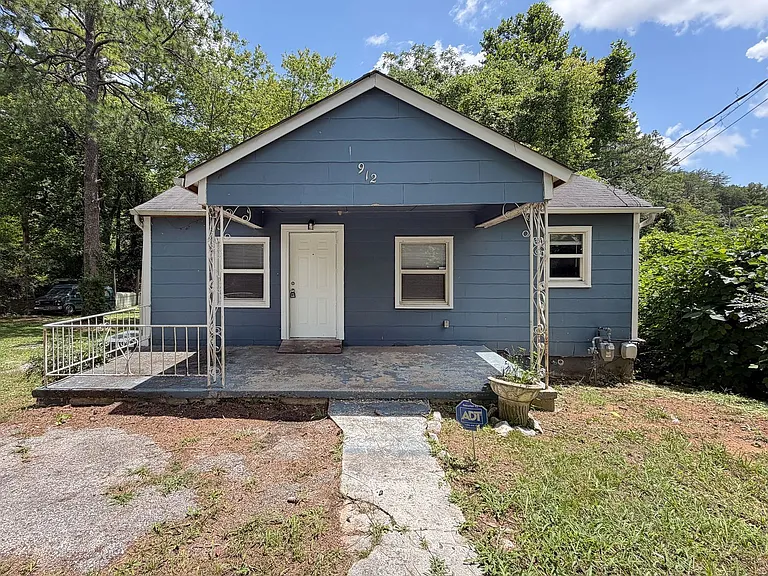 912 Tunnel Blvd — Photo 4