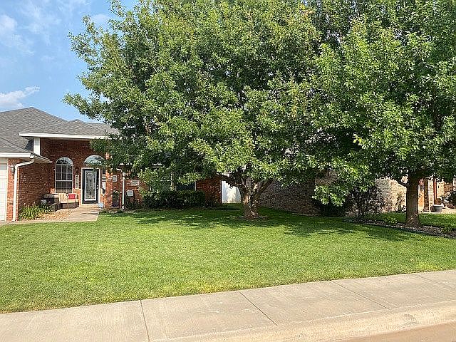 1st image of 1005 Armstrong Cir