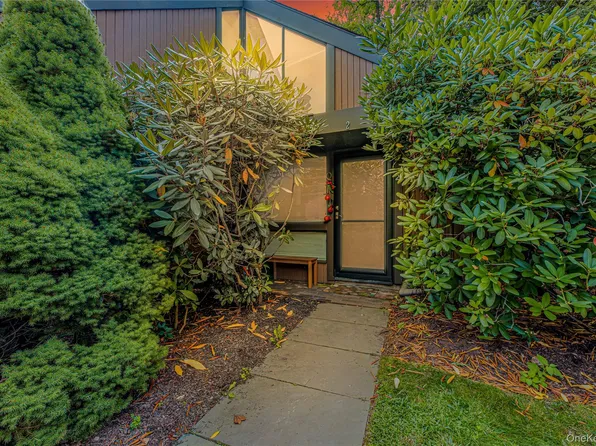 2 Tree Top Lane, Dobbs Ferry, NY 10522