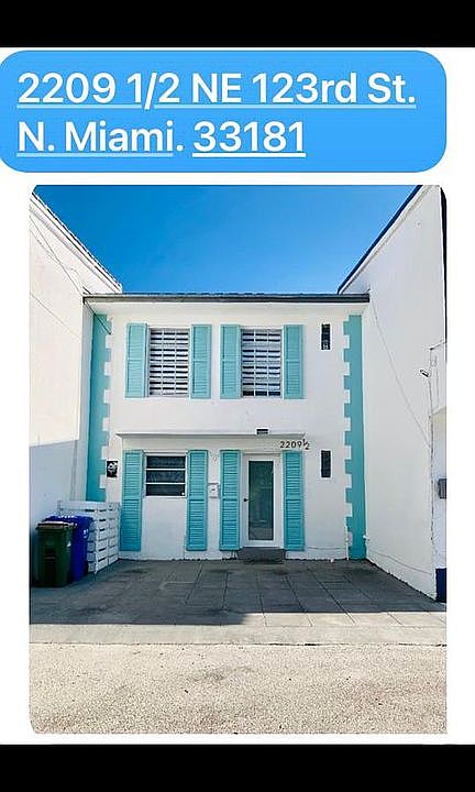 1st image of 2209 NE 123rd St #1/2