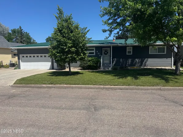 408 6th St NE, Watertown, SD 57201