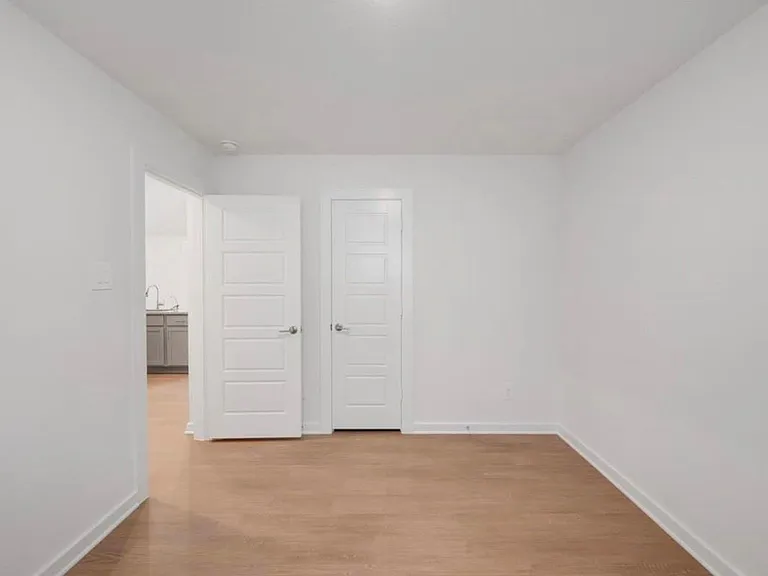 10231 Burton Path — Photo 17